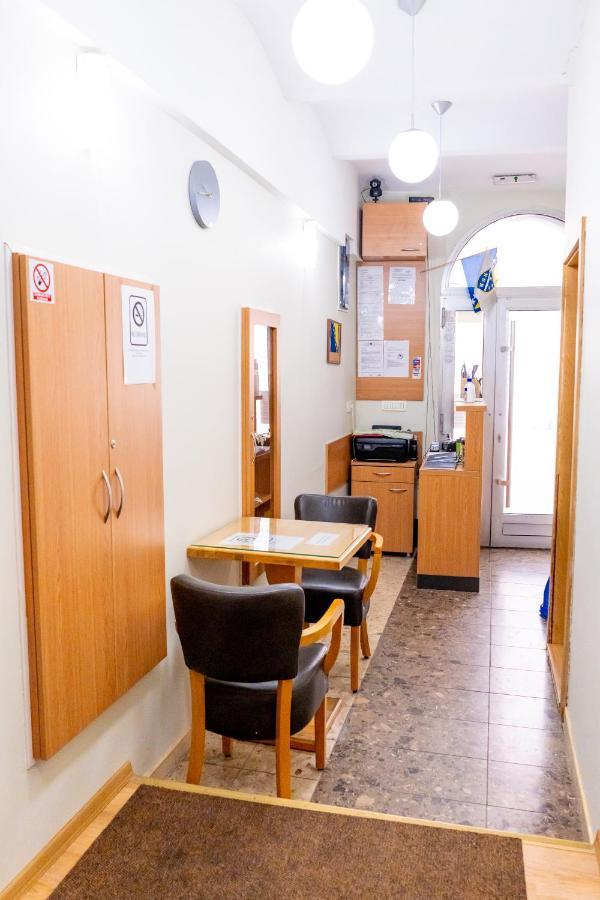 Bascarsija Guesthouse - Private Bath, Tv & Aircon Szarajevó Kültér fotó