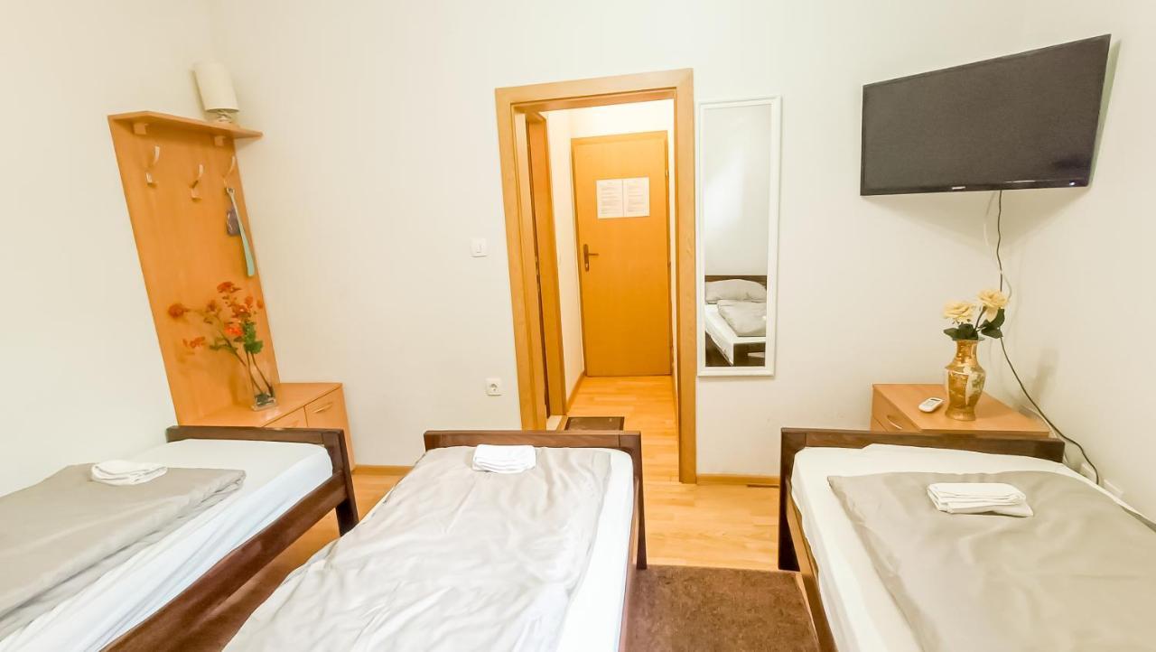 Bascarsija Guesthouse - Private Bath, Tv & Aircon Szarajevó Kültér fotó